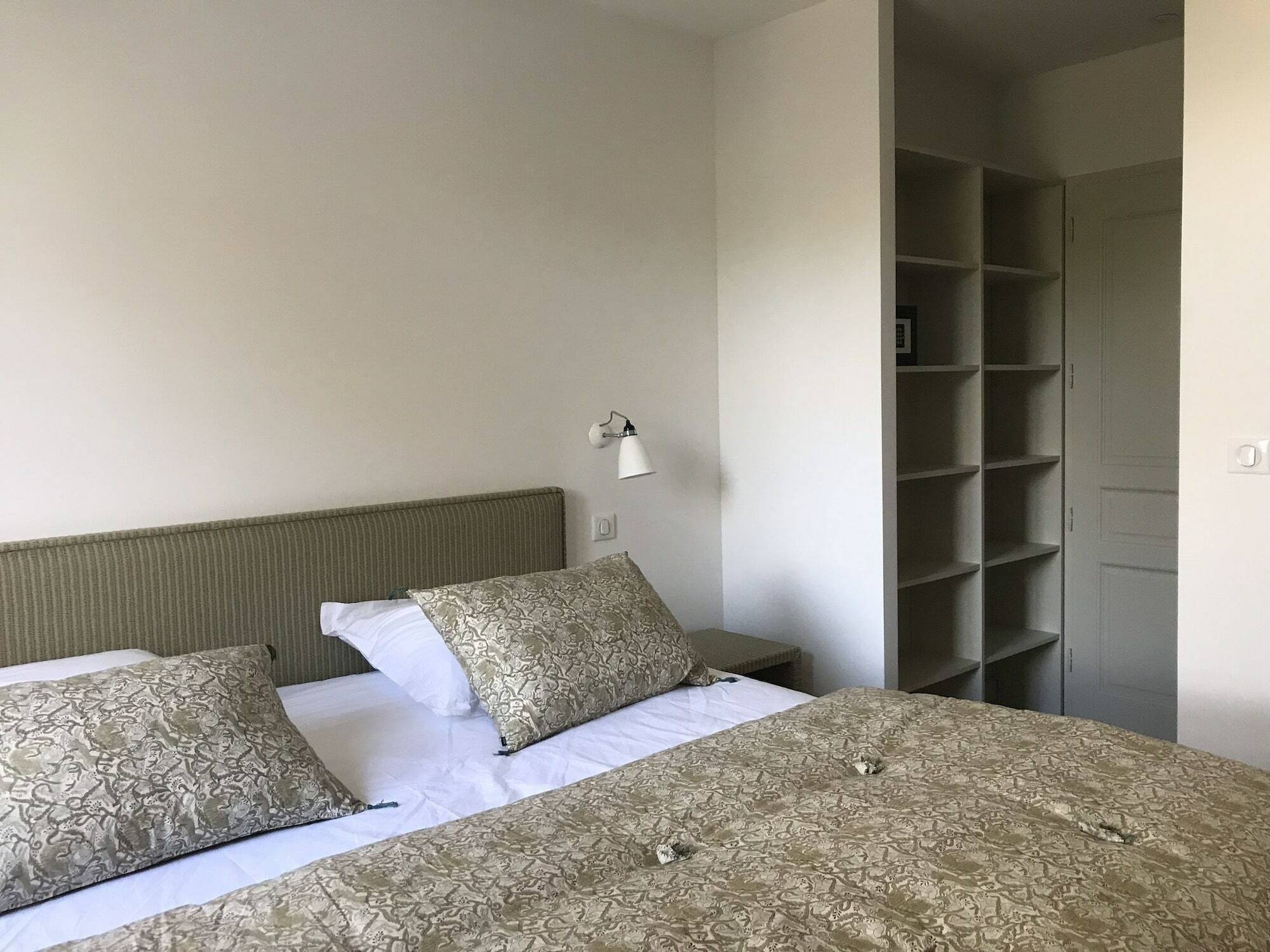 La Bergerie Neuve Bed & Breakfast Sete Exterior photo